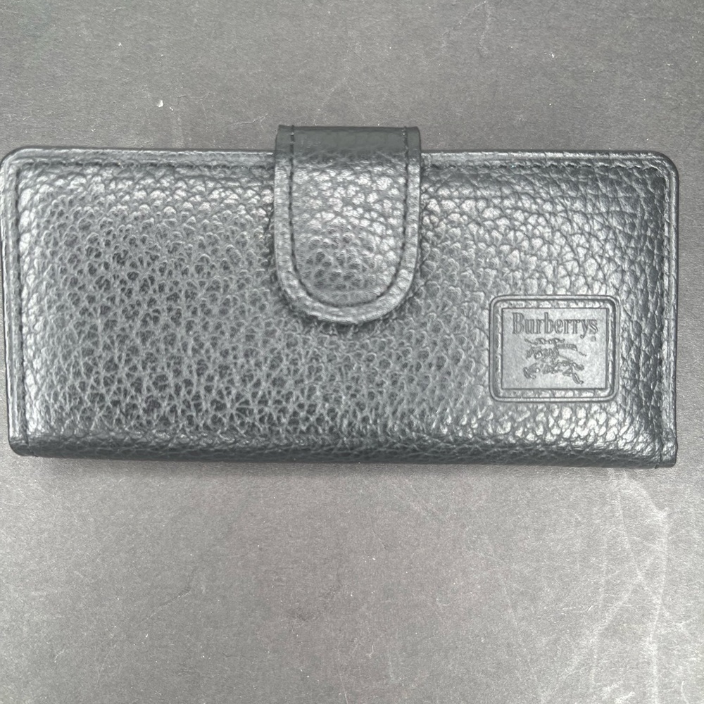 Burberrys Black Leather Key Holder - Picture 8 of 9